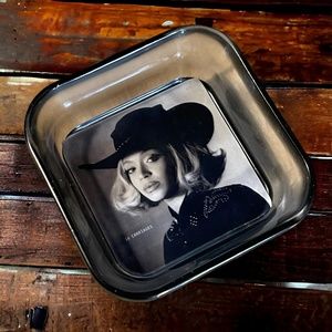 Beyoncé 16 Carriages Mini Catch All Tray